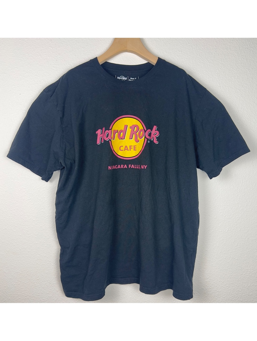 Hard Rock Cafe Niagara Falls NY Black Graphic T-Shirt Classic Logo Tee